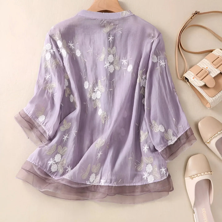 EMILY | TOP WITH EMBROIDERED FLOWERS