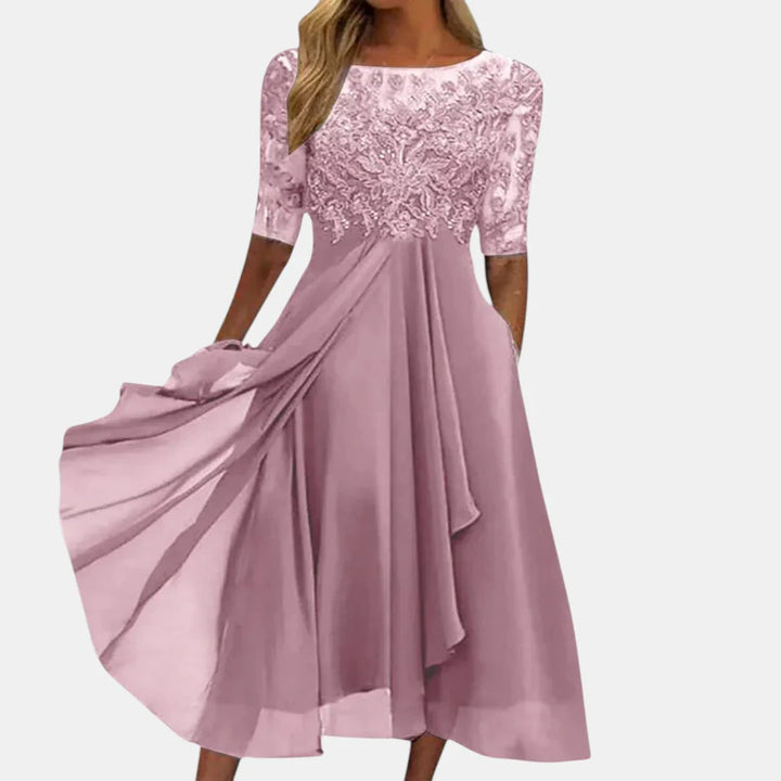 Zaria – The Flattering Lace Midi Dress