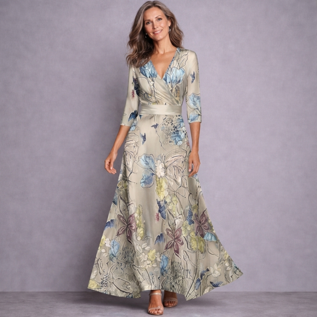 Evelyn| Flattering Flowing Maxi Dress