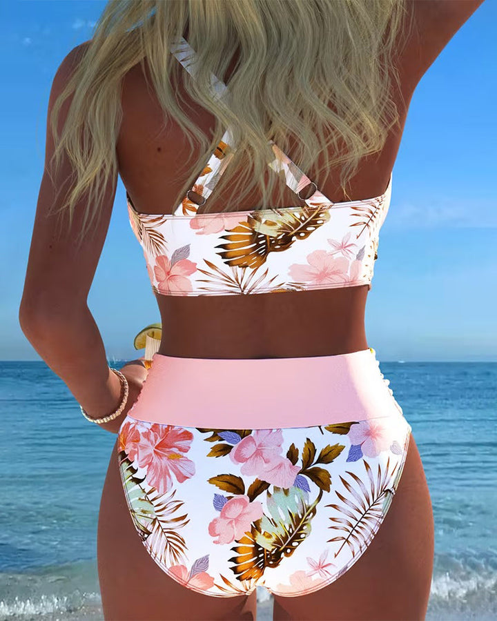 Bikini with contrasting floral print and cutout