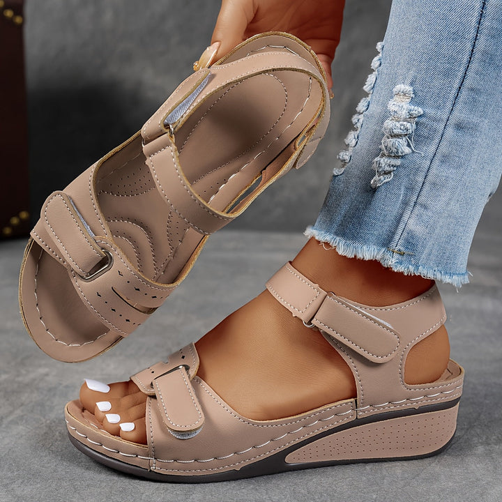 CELIMA™ | LIGHTWEIGHT ERGONOMIC SANDALS