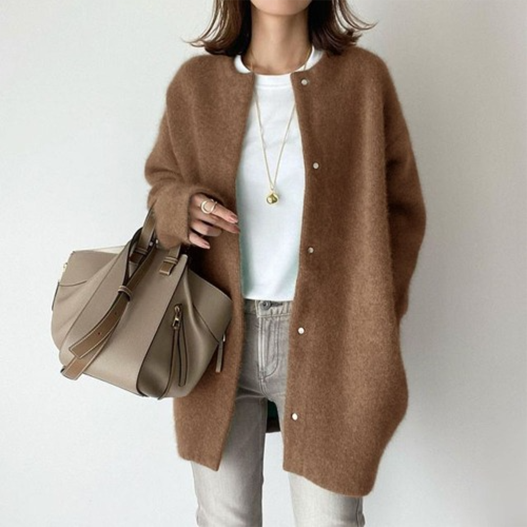 Chloé™ | Elegant Cardigan