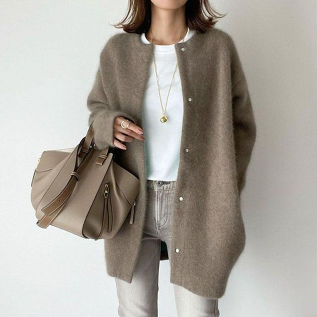 Chloé™ | Elegant Cardigan