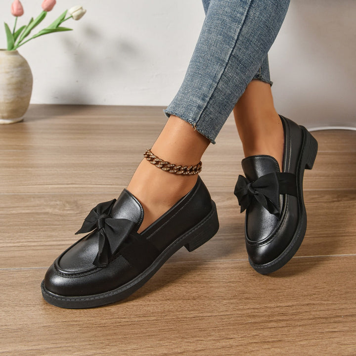 Ayora | Timeless Bow Loafers