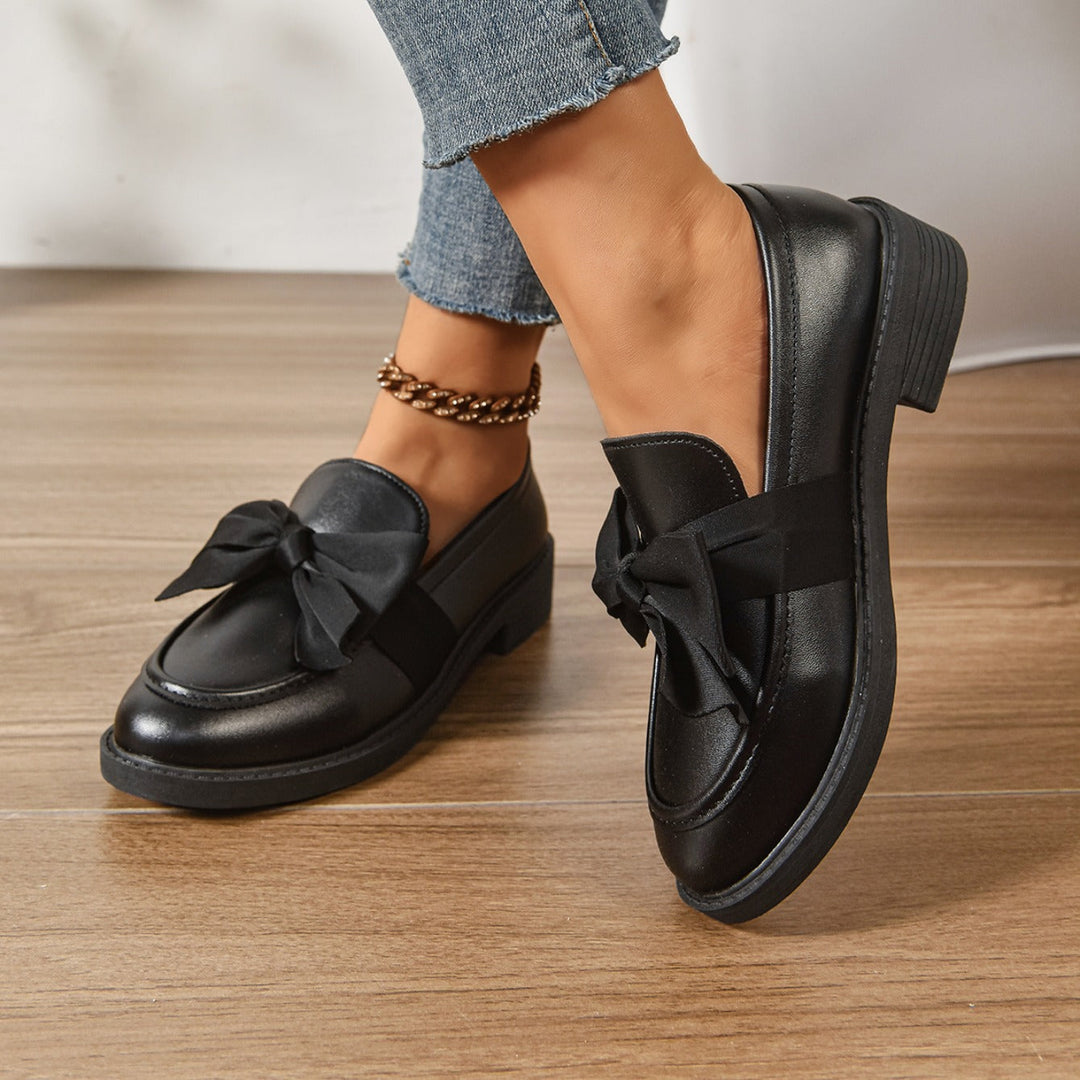 Ayora | Timeless Bow Loafers