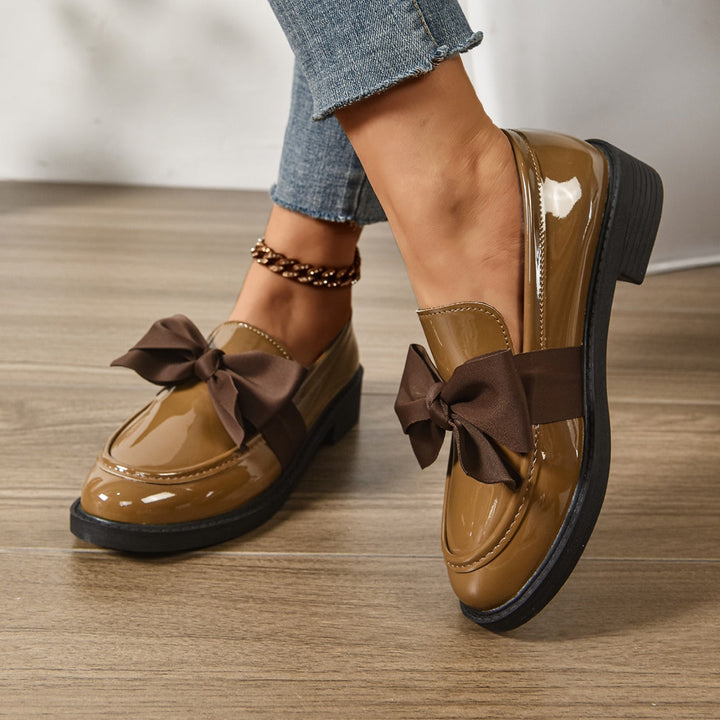 Ayora | Timeless Bow Loafers