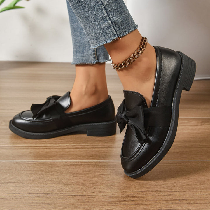 Ayora | Timeless Bow Loafers