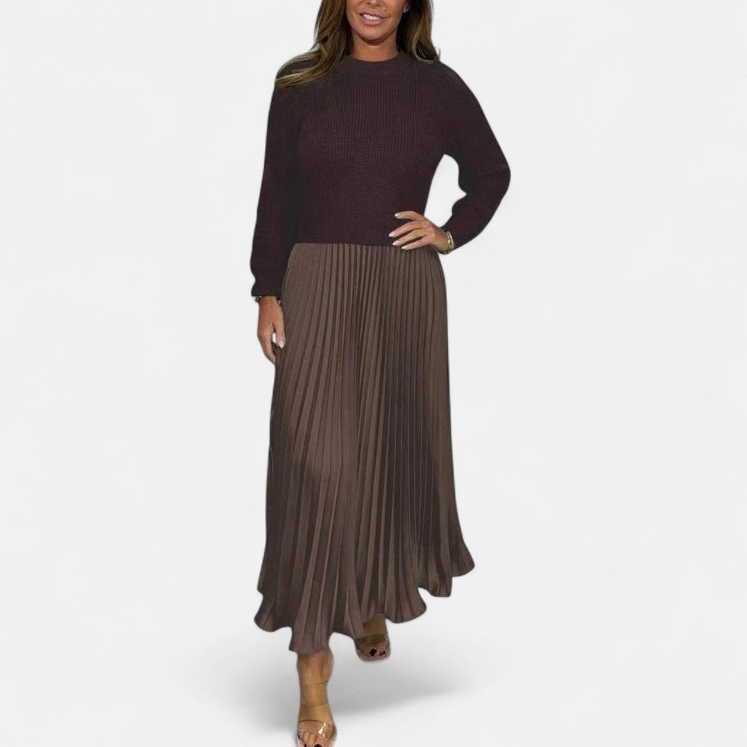 Claudia | Maxi dress with sweater and pleated skirt