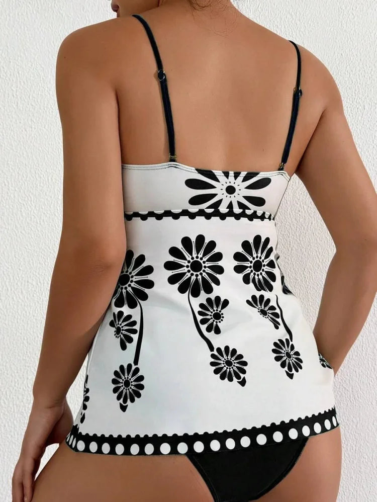 Margarita | Tankini set with daisy print that covers the belly