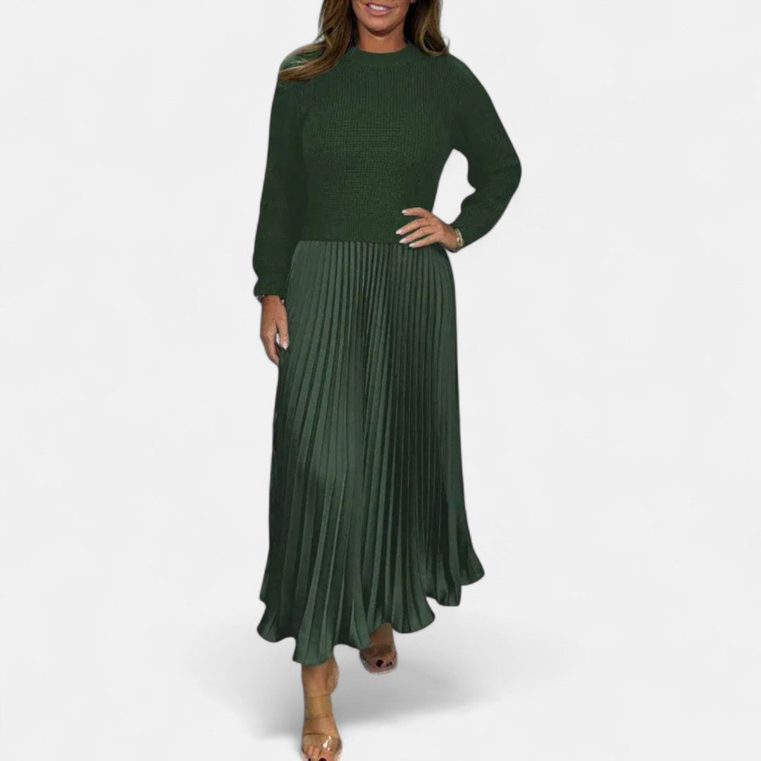 Claudia | Maxi dress with sweater and pleated skirt