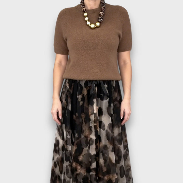 LEORA | SWEATER AND SKIRT SET WITH LEOPARD PRINT